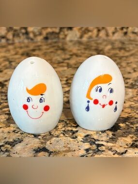 Vintage Papel Ceramic Anthropomorphic Egg Salt and Pepper Shakers